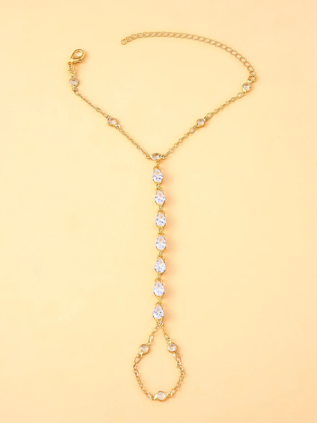 A rhinestone finger bracelet, a fashionable piece of jewelry for everyday wear, a trendy and simple accessory for women.