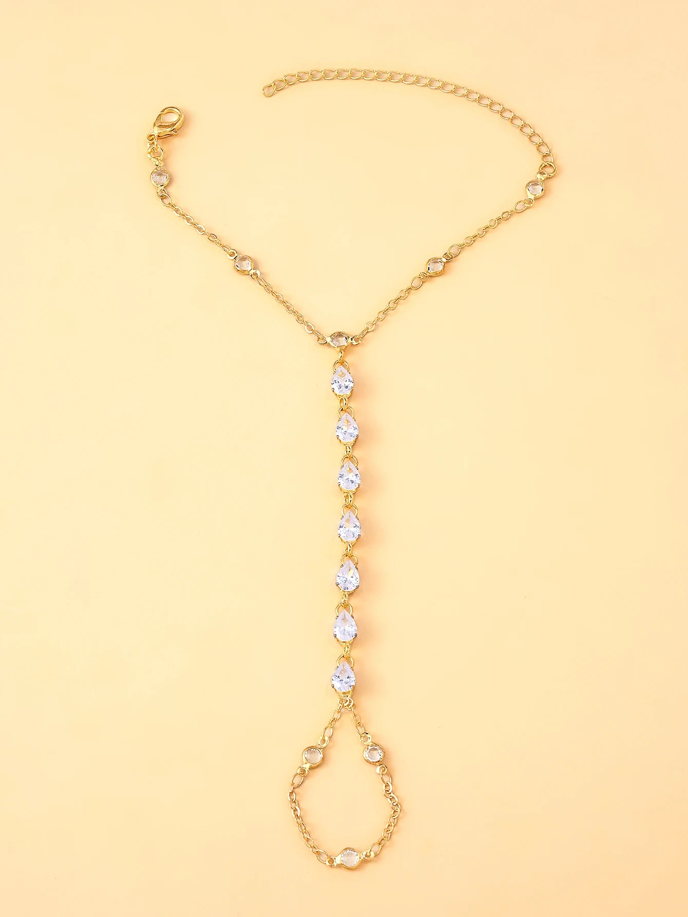 A rhinestone finger bracelet, a fashionable piece of jewelry for everyday wear, a trendy and simple accessory for women.
