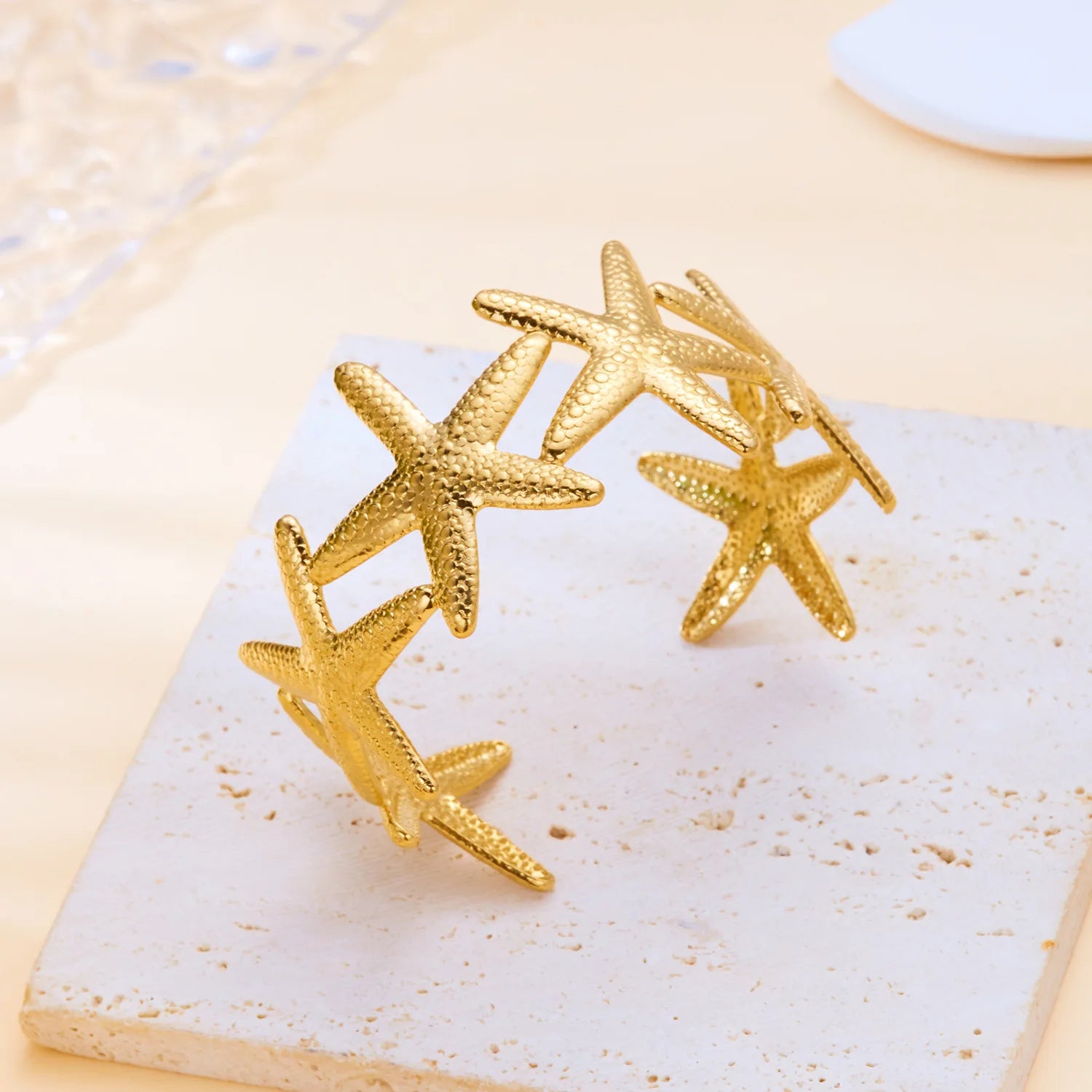 2025 Exaggerated Metal Shell Starfish Bracelet for Women Fashion Gold Color Stainless Steel Cuff Bangle Beach Party Jewelry