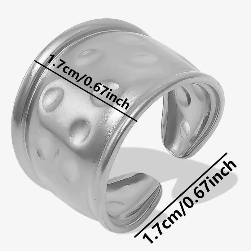 AURA Irregular chrome ring