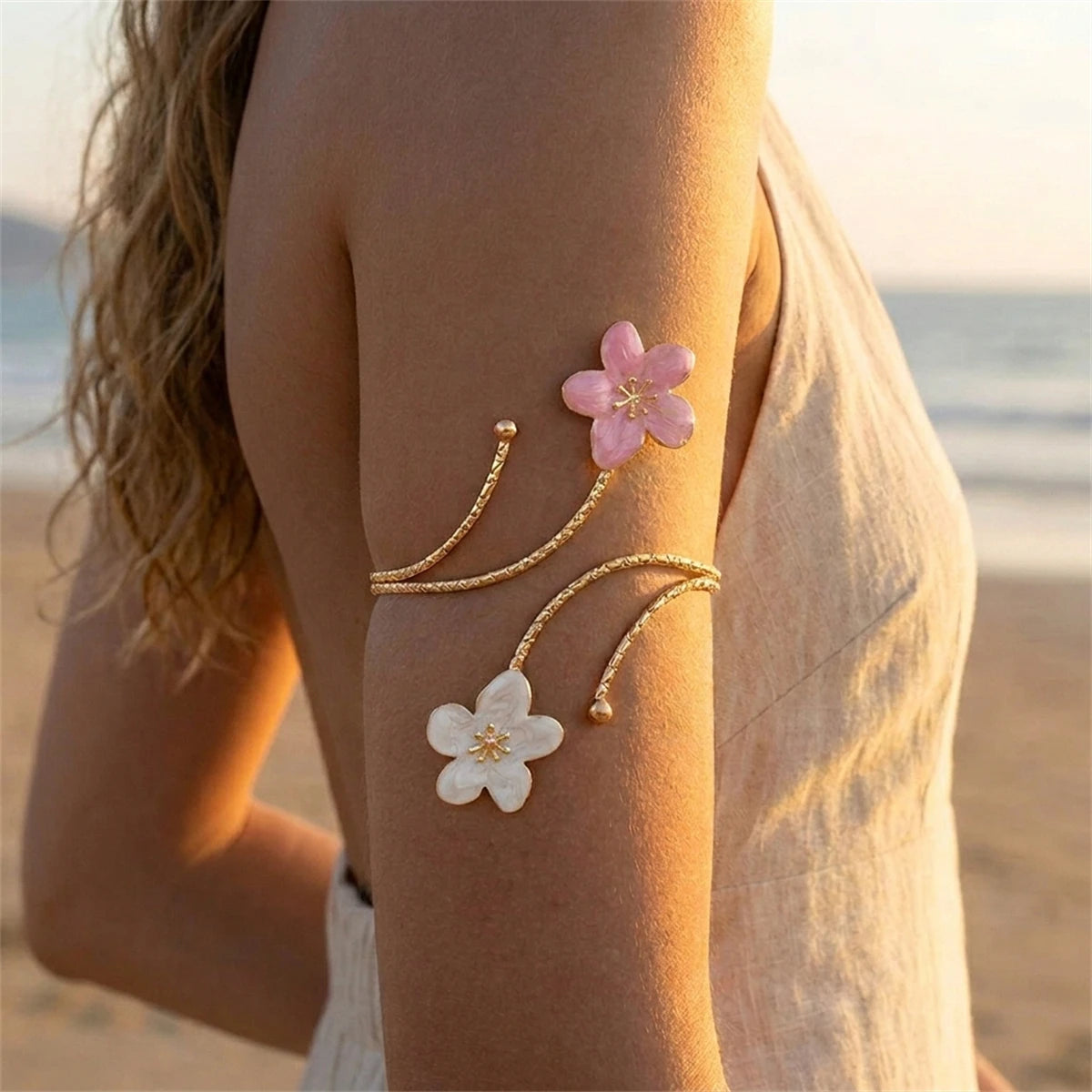 Boho Elegant Metal Flower Upper Arm Bracelet for Women Vintage Punk Gold Color Spiral Armlet Armband Beach Party Jewelry